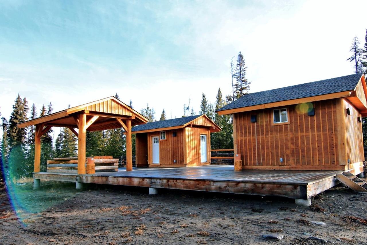 Red Cariboo Apartments Anahim Lake Exterior foto